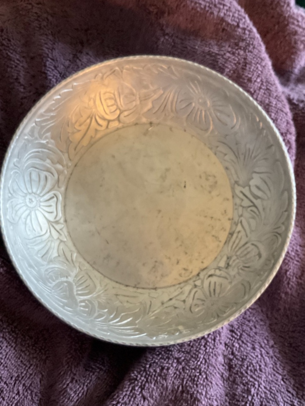 Vintage #1015 Everlast hand forged metal bowl